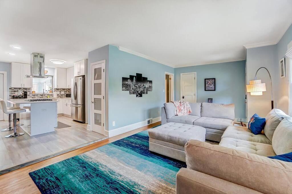 Poolside Bungalow With Fire Pit Fun And King Suite Charlotte Eksteriør billede