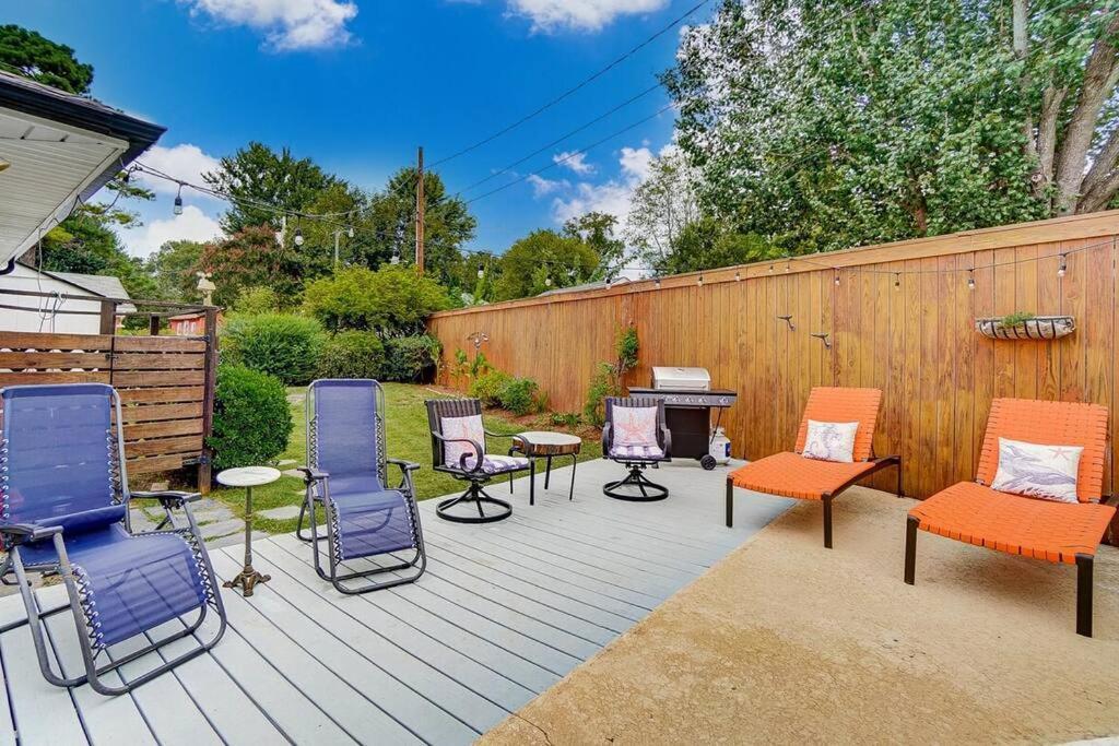 Poolside Bungalow With Fire Pit Fun And King Suite Charlotte Eksteriør billede